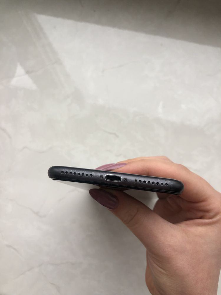 Продам Iphone 8 plus 64гб