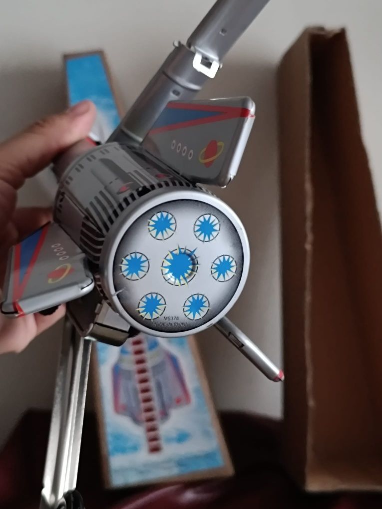 Foguetão Vintage de Coleção