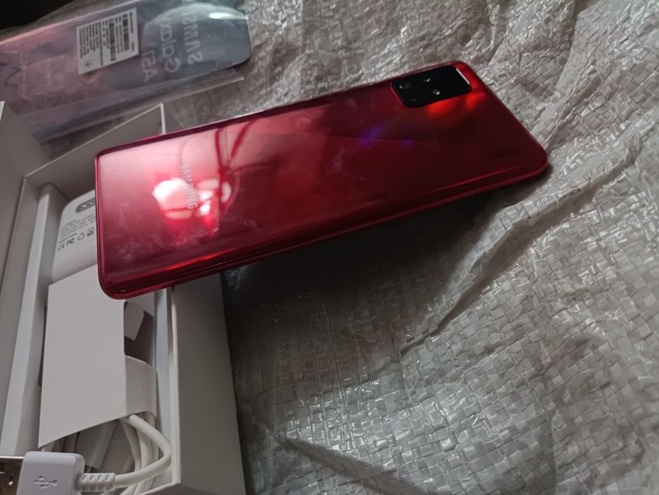 Samsung A51 Amoled 6/128 NFC .Полный комплект.На Подарок.