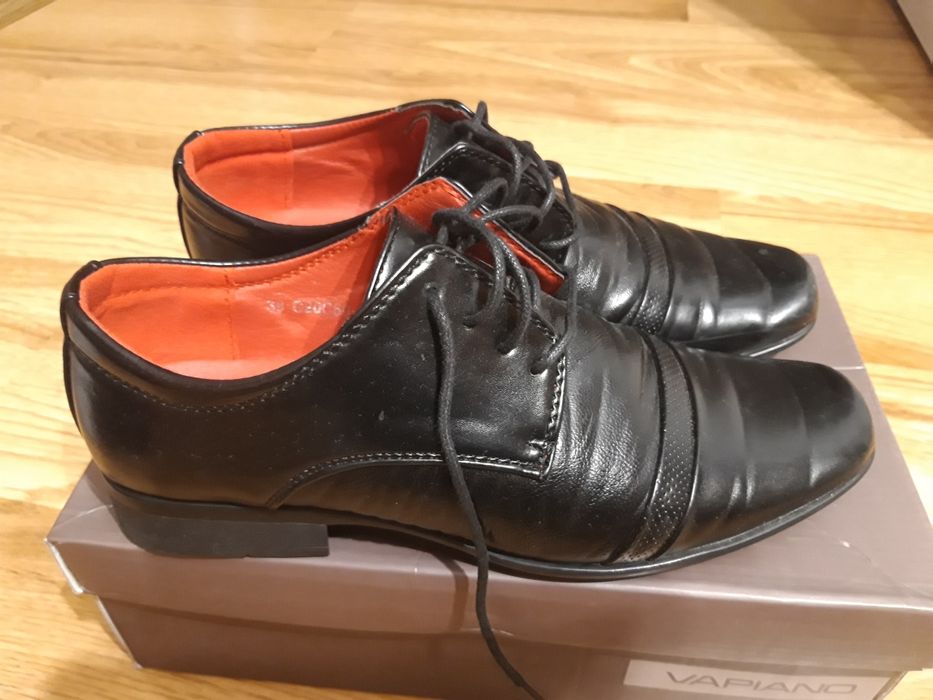 Eleganckie buty komunijne rozm. 38