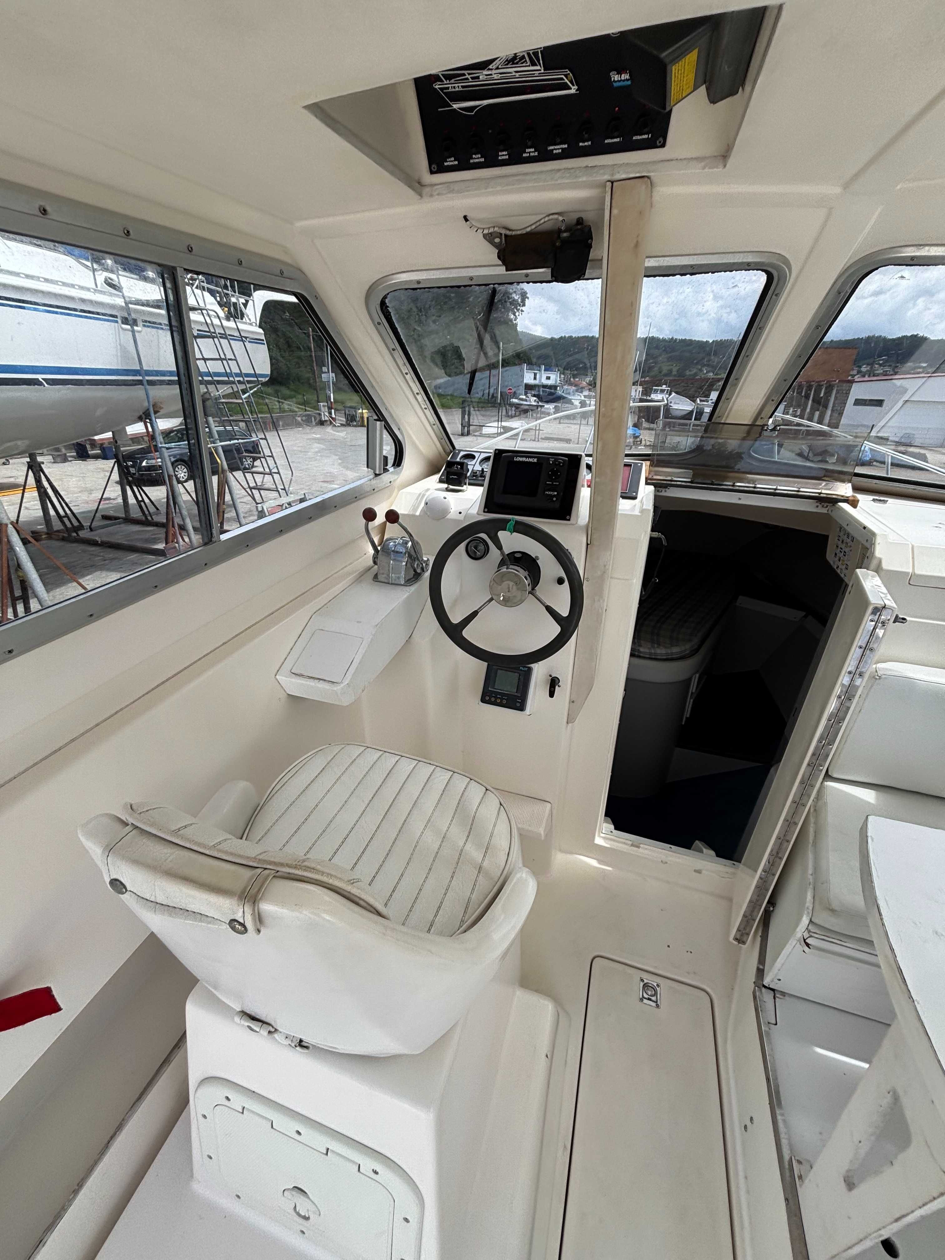 Barco Garin 750 FLy