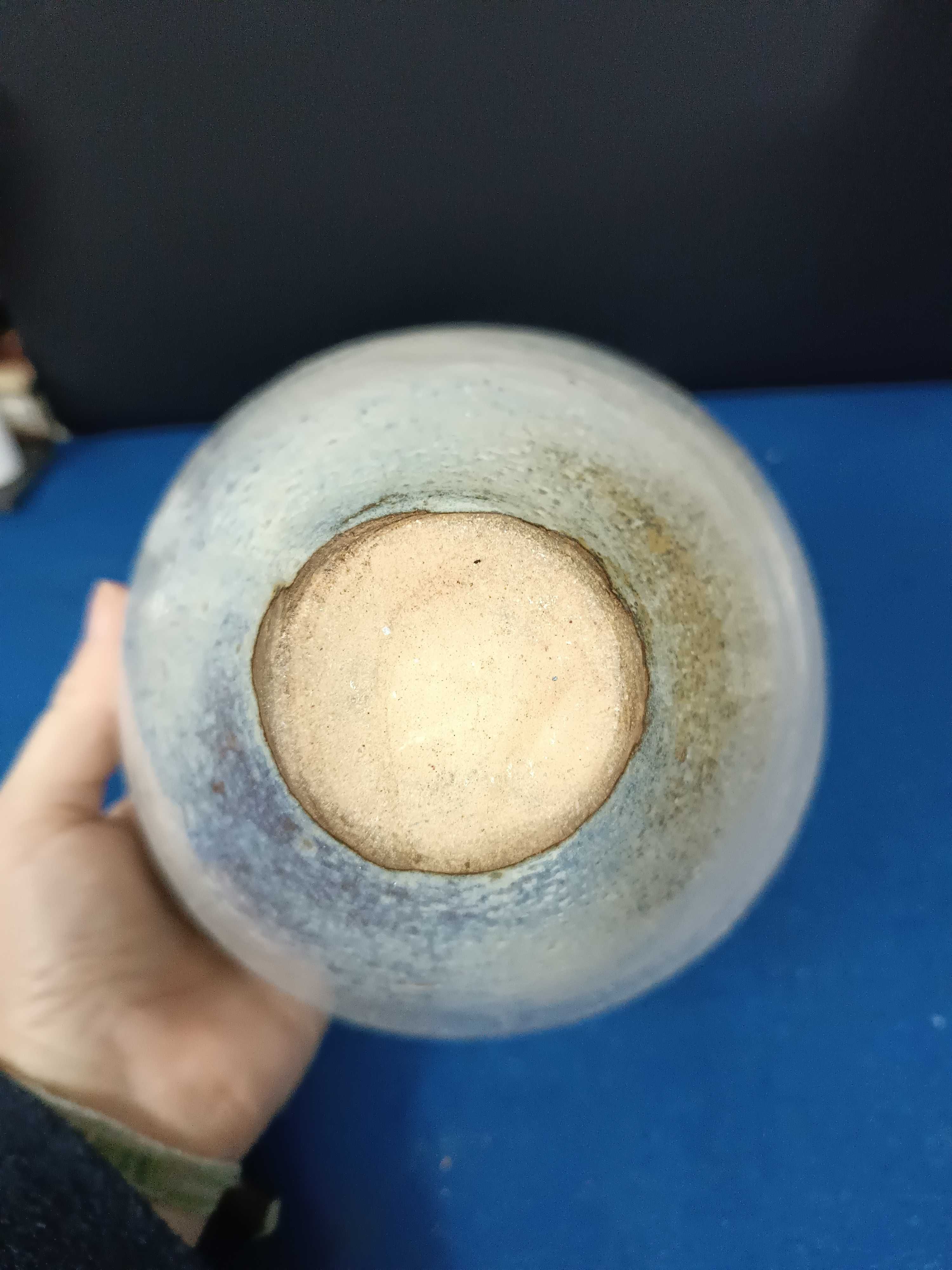 Curiosa Taça de grande dimensão em ceramica modernista