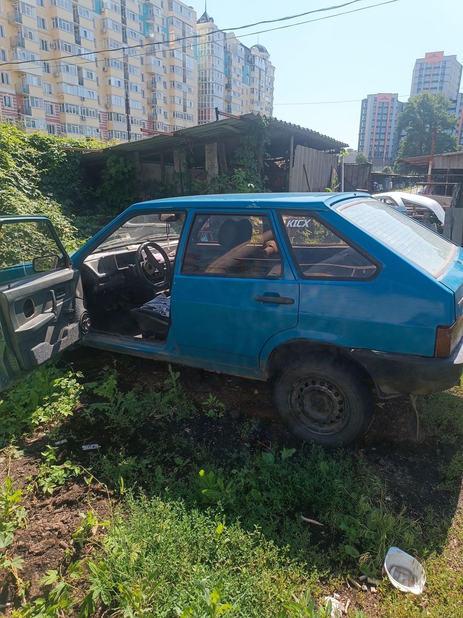 ВАЗ 2109 автомобіль