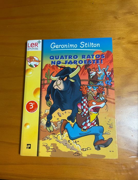 8 livros da coleção Geronimo Stilton
