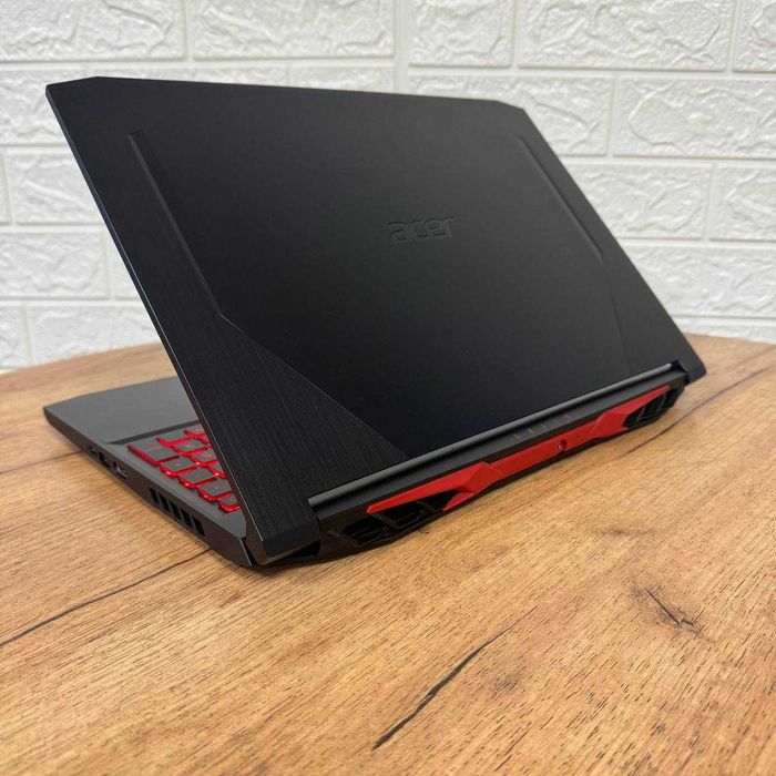 Acer Nitro 5 AN515-55  144Hz i5 10300H 16GB SSD 512GB RTX 3050