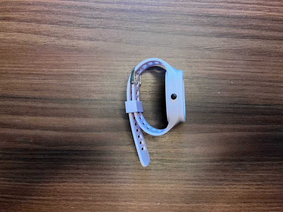 Cyfrowy zegarek LED z silikonowym paskiem – dla chłopców i dorosłych