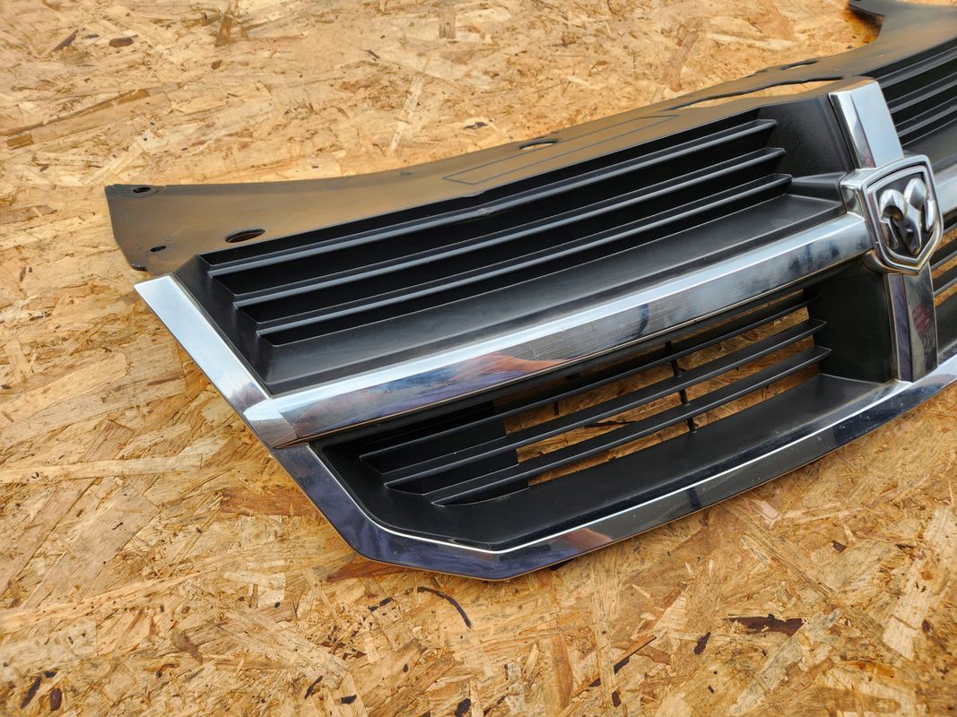 Grill Atrapa Chłodnicy Dodge Avenger
