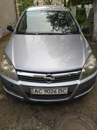 Opel astra сіра 2006 року