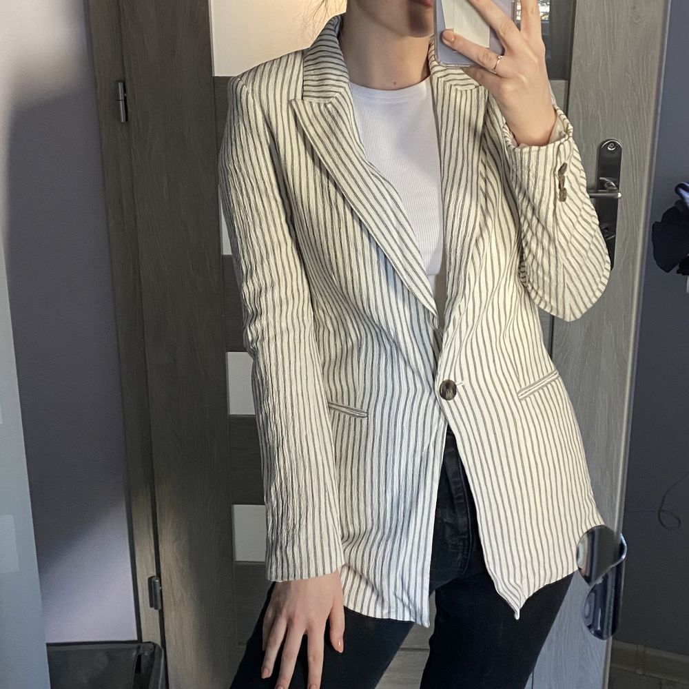 Marynarka XS/34 H&M biała w czarne paski jednorzędowa
