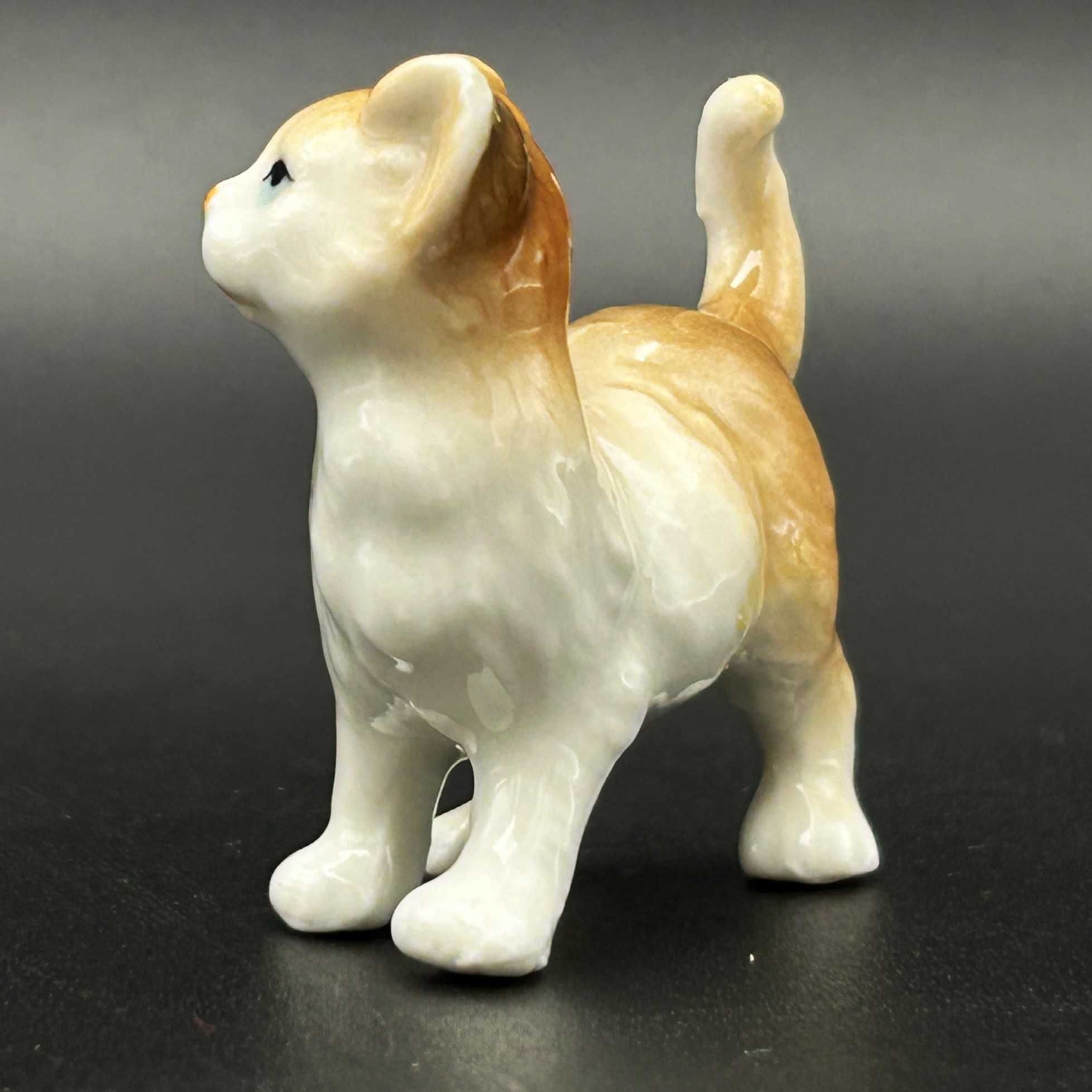 Figurka porcelanowa:” Kot- Kotek”