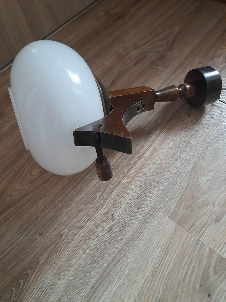 lampa na 1 żarówkę