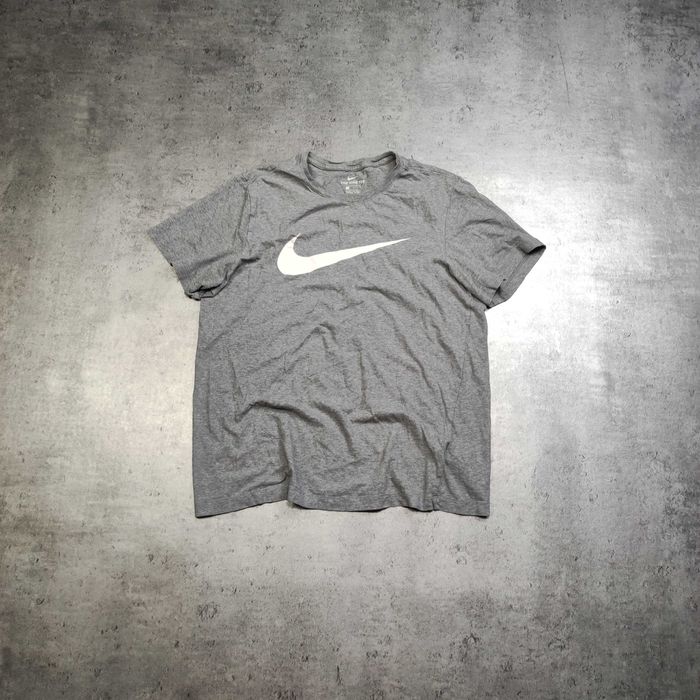 MĘSKA Koszulka szara Bawełna sportowa casual Duże Logo Nike Swoosh