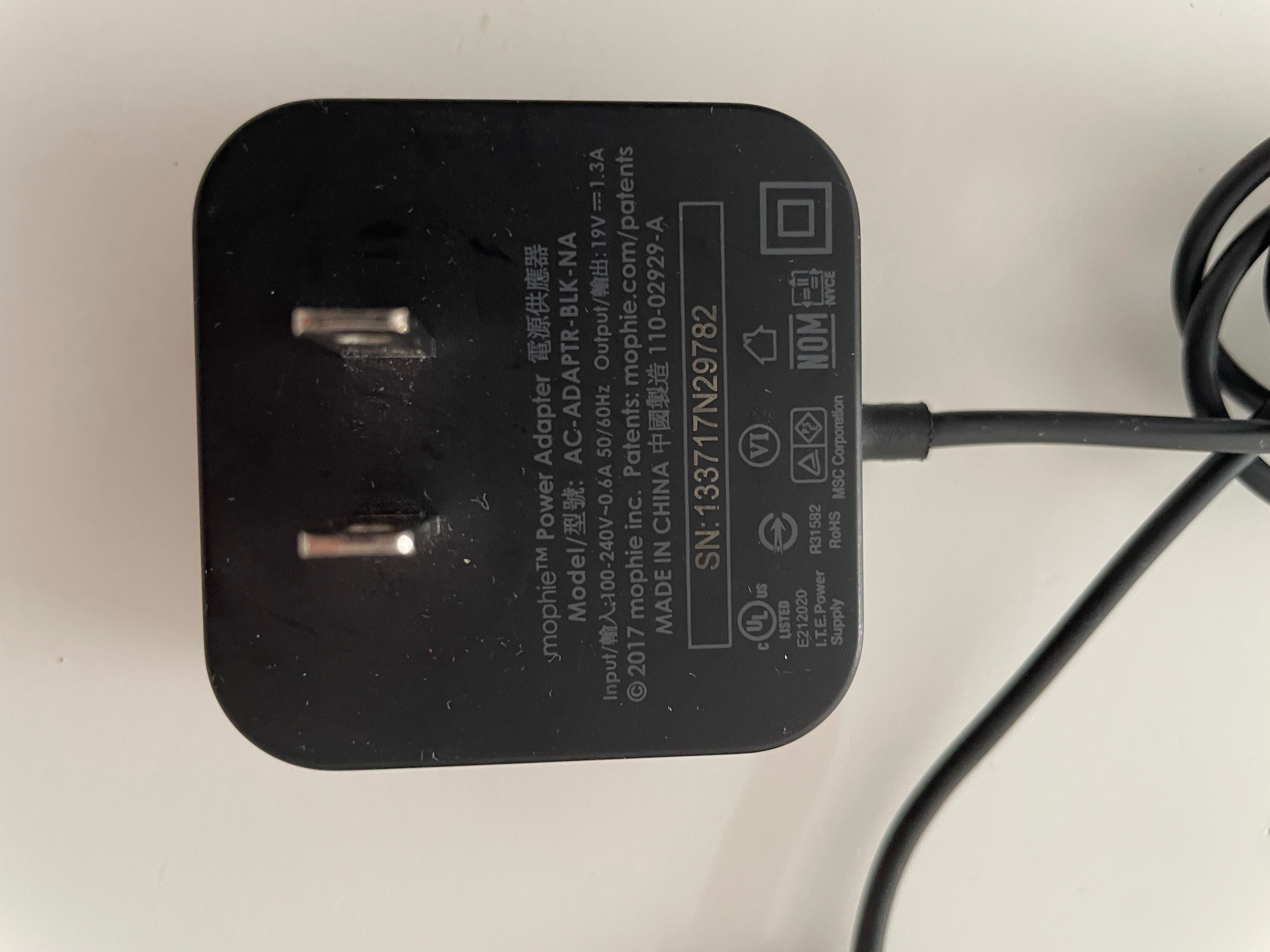 Mophie Bezprzewodowa stacja ładująca o mocy 19W iPhone'a X