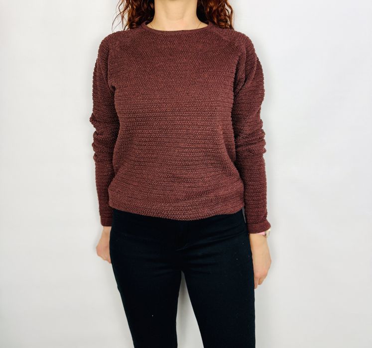 Brązowy sweter o grubym splocie S 36