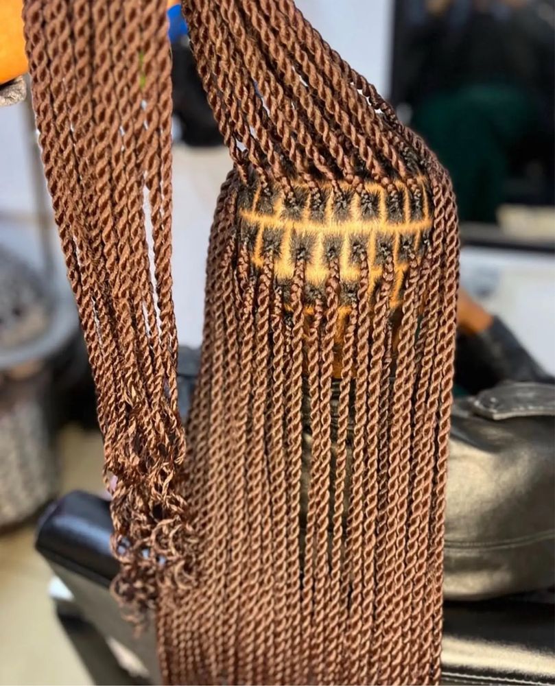 Box braids em faro  com todo nosso material, estamos a sua espera