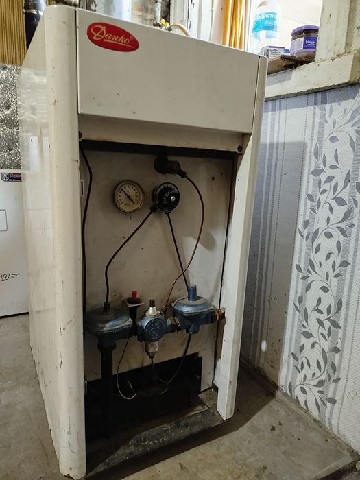 Котел газовий Данко
