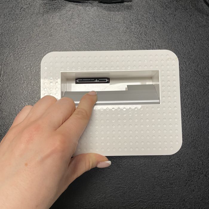 LogiLink USB 2.0 SATA HDD Docking Station (for 2.5”/3.5” SATA HDDs)