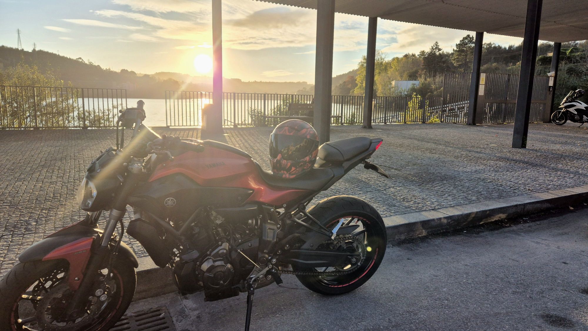Yamaha mt-07 estimada