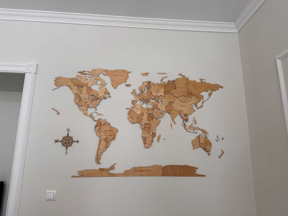 Podróżuj Codziennie – Drewniana Mapa 3D w Kolorze Winchester 170x100cm