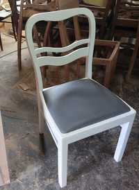 Krzesła art-deco po renowacji