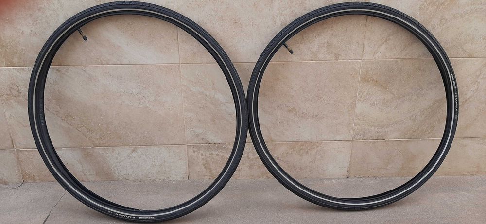 Par de Pneus Vittoria Randonneur 700x35c