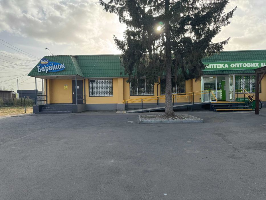 Фасадне приміщення в с. Червона Слобода