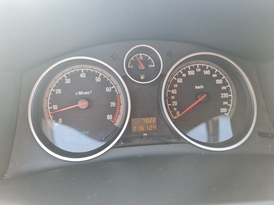 Opel Astra 3 H kombi 1.4 benzyna 2006