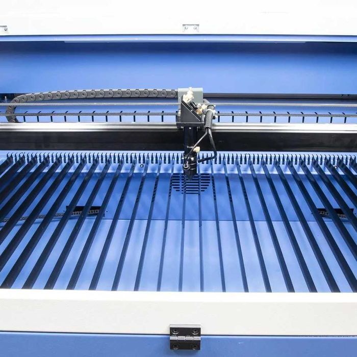 Ploter laserowy CO2 130W Ruida grawerka laser 14OOx1OOOmm