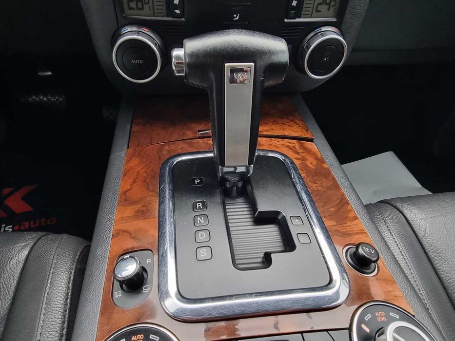 Продам  Volkswagen Touareg 2009. Можна в розстрочку, під викуп.