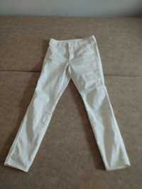 Białe spodnie dżinsowe rozmiar 38