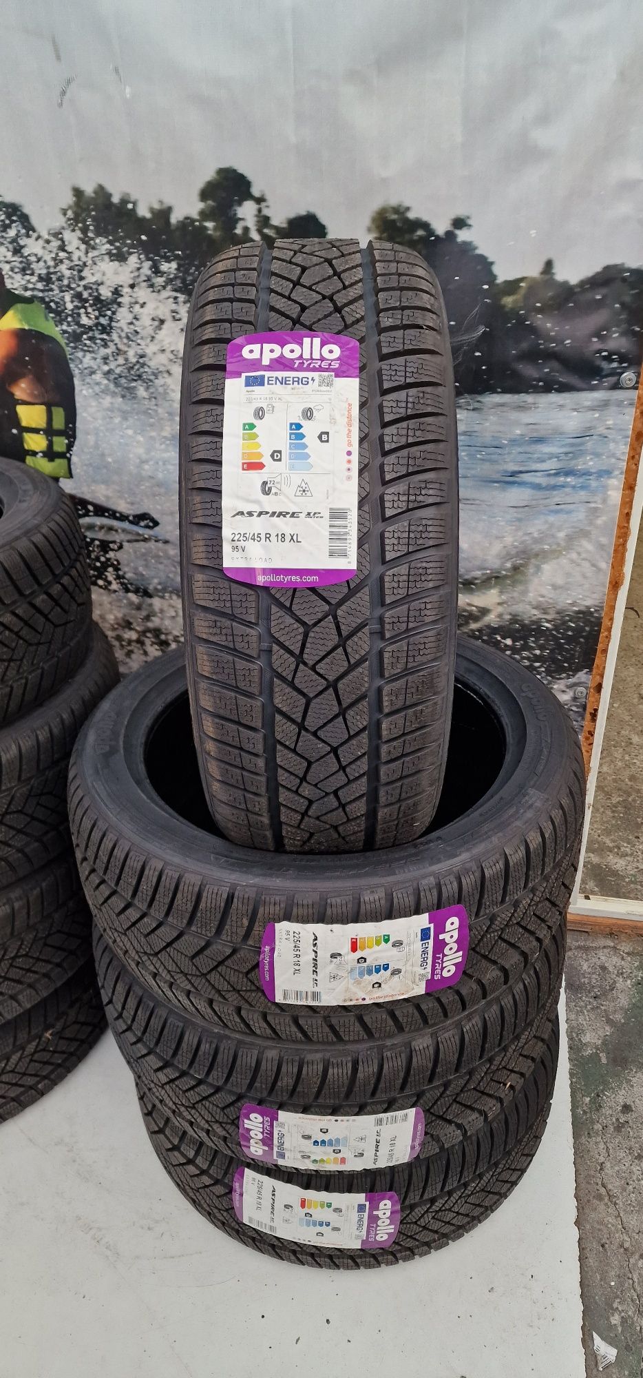 E22 4 x 225/45r18 Apollo Aspire XP Winter  95V XL nowe opony zimowe