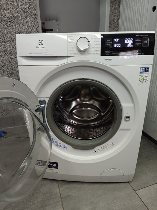 Pralka Electrolux 8kg wysoki model jak nowa