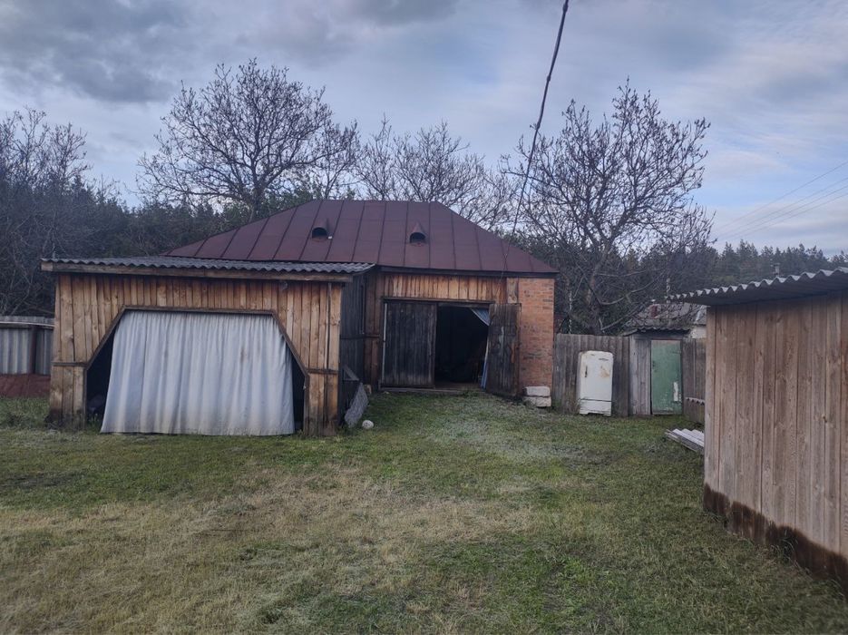 Приватизований будинок із газом і санвузлом біля соснового лісу дом