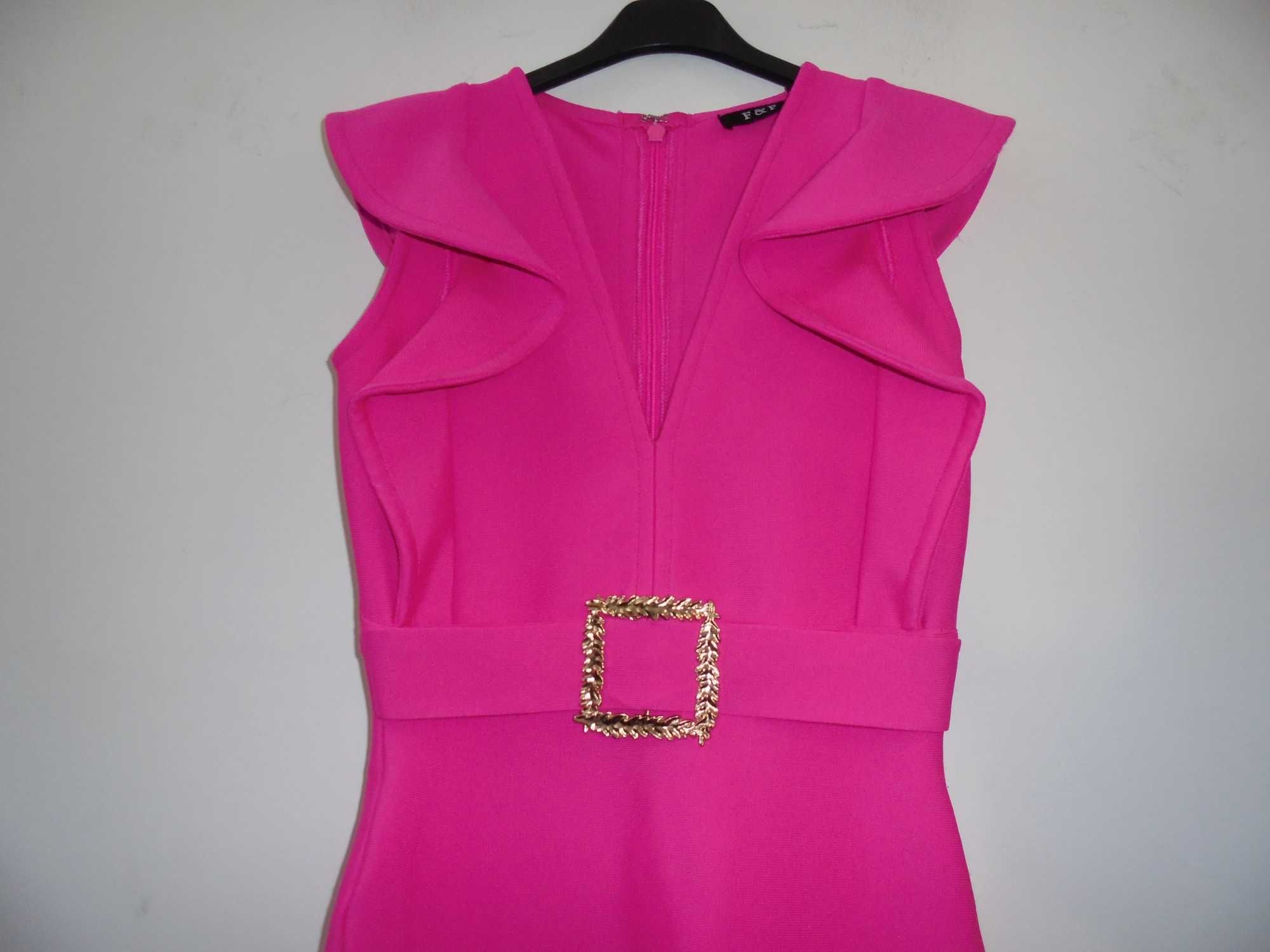 vestido de mulher cor de rosa