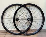Komplet kół sztywne osie szosa/gravel Fulcrum Racing 818, centerlock