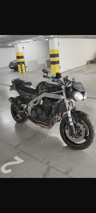 Motocykl Triumph Speed Triple 955i