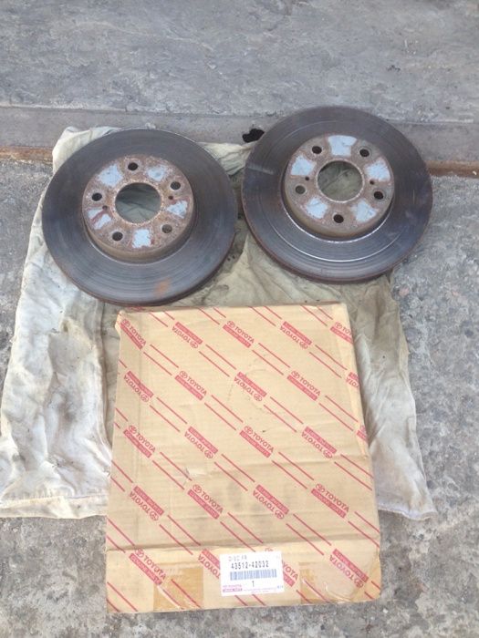 Тормозные диски, колодки Toyota Rav4 Camry 43512-42032