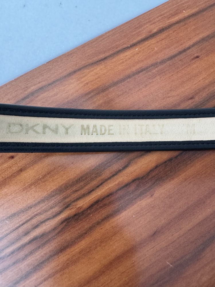 Cinto DKNY como novo