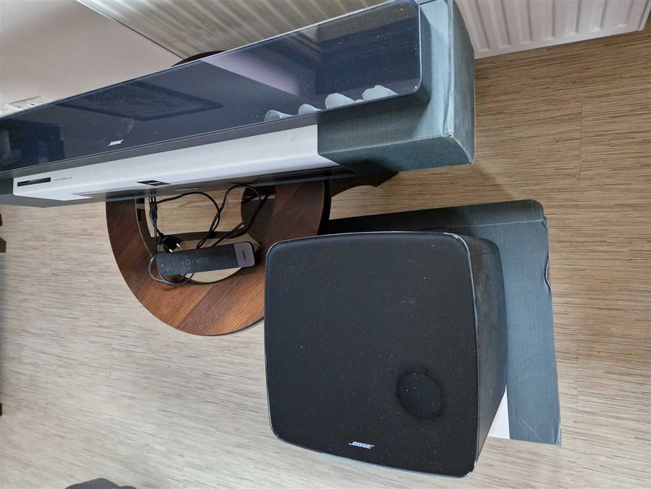 soundbar BOSE 700 + bass module 700