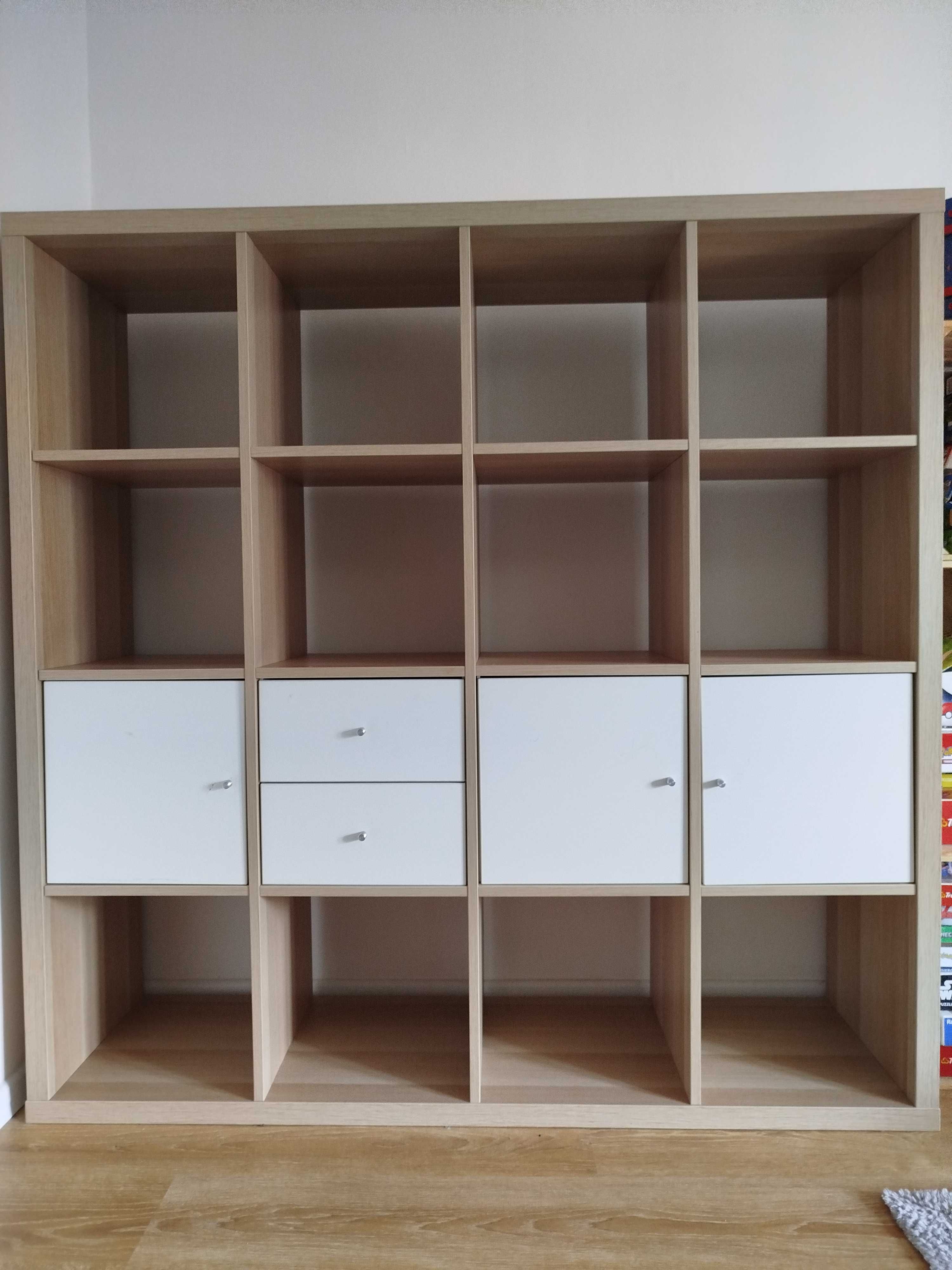 Kallax 4x4 Ikea .
