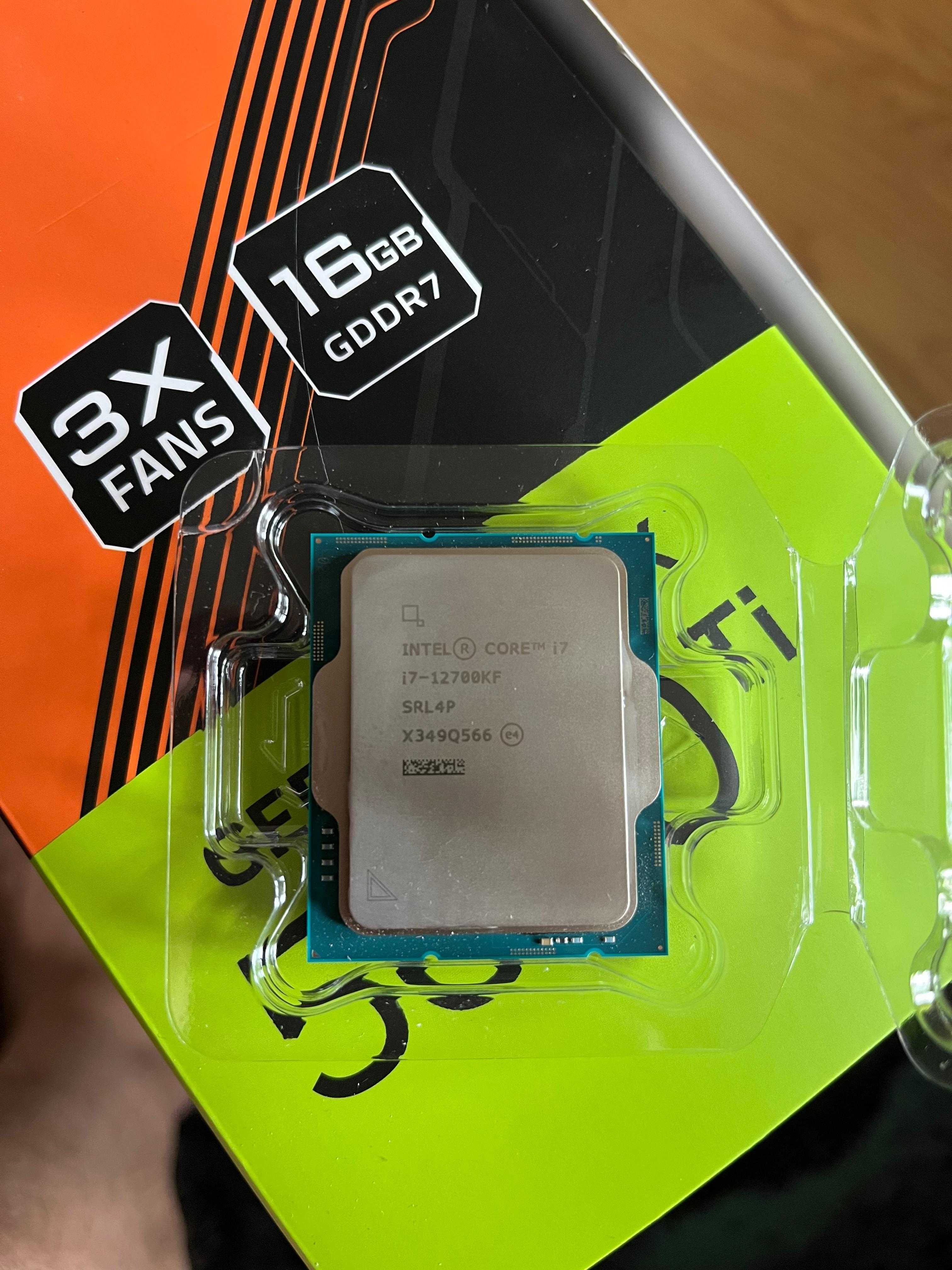 Procesor Intel Core i7 - 12700kf + chlodzenie gratis!!! Stan WZOROWY!