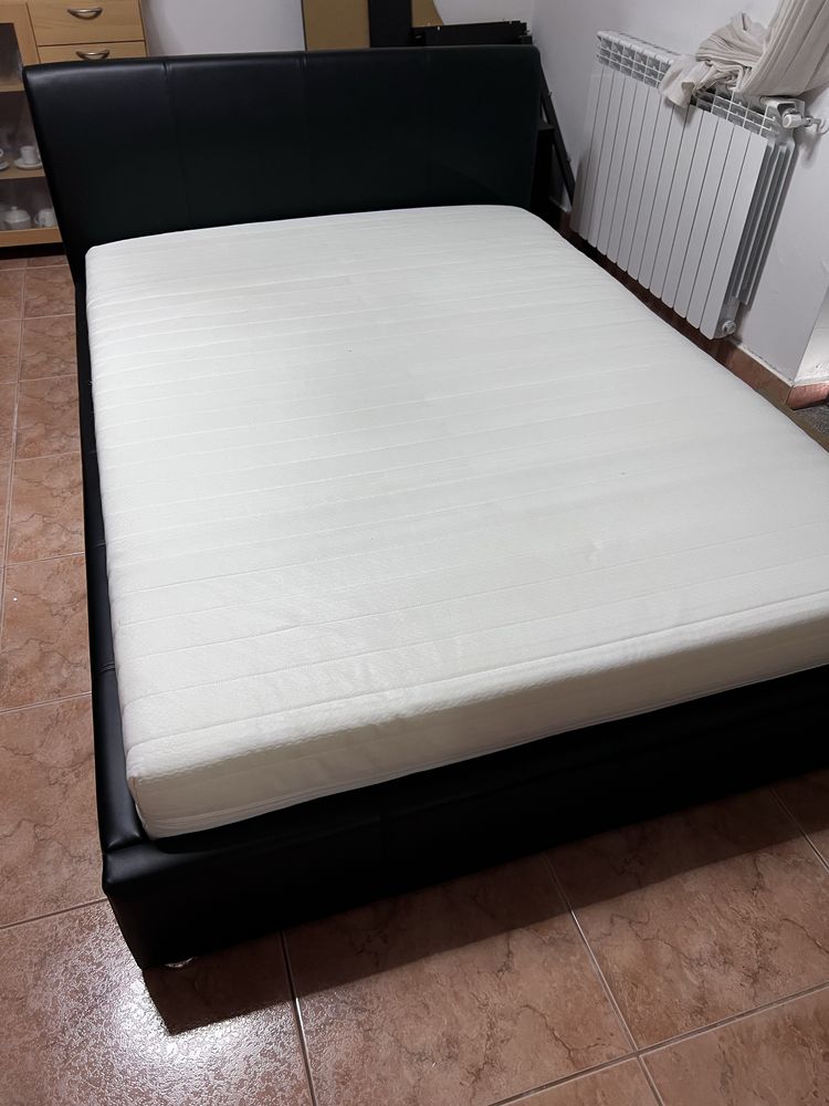 Cama com colchao