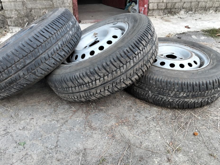 Продам літні шини на ласос!