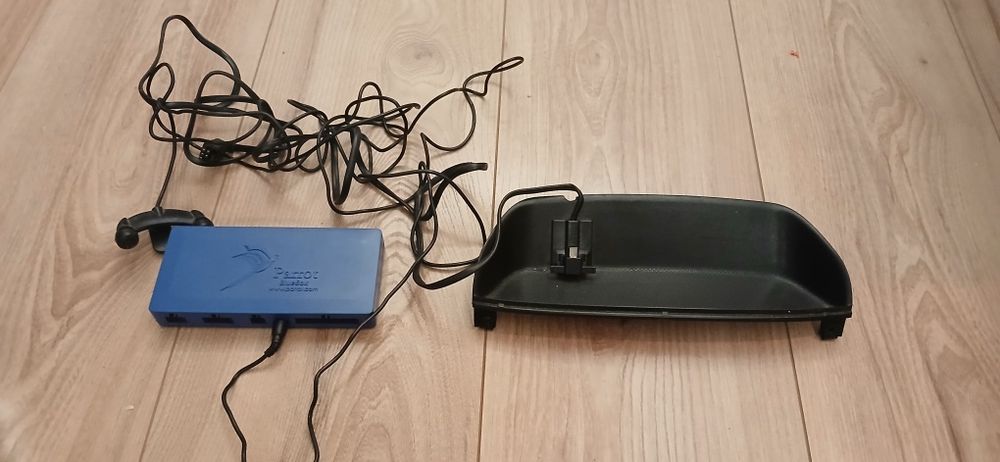 Radio F263 DORIAN do Fiat Doblo, Opel Combo. W zestawie ramka i Parrot