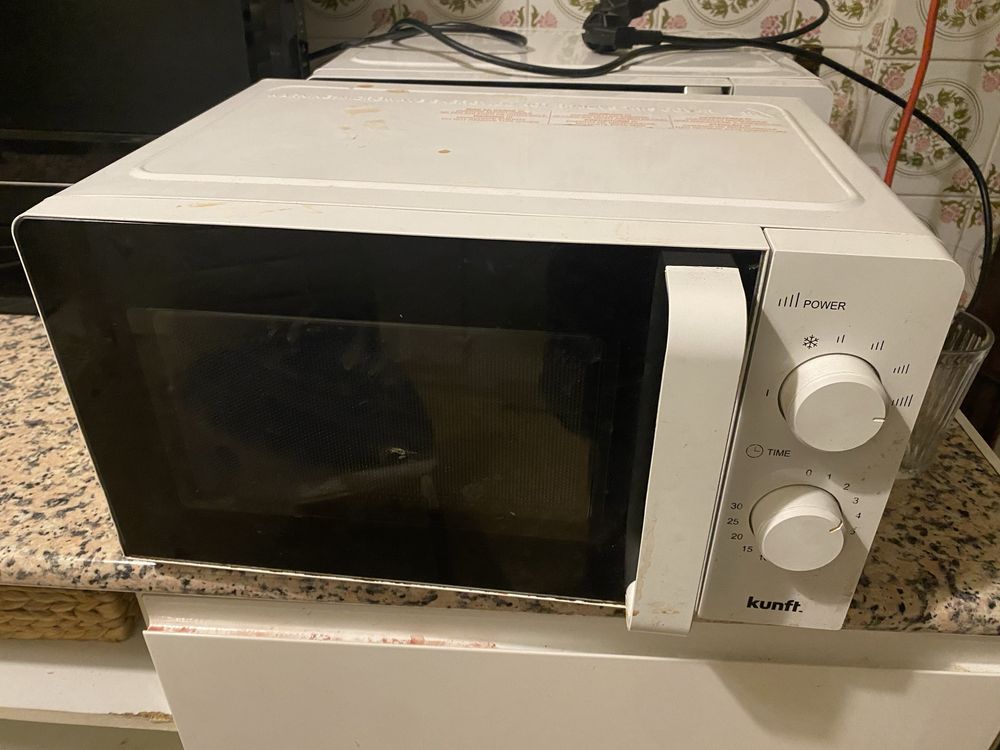 Microondas Kunft em ótimo estado