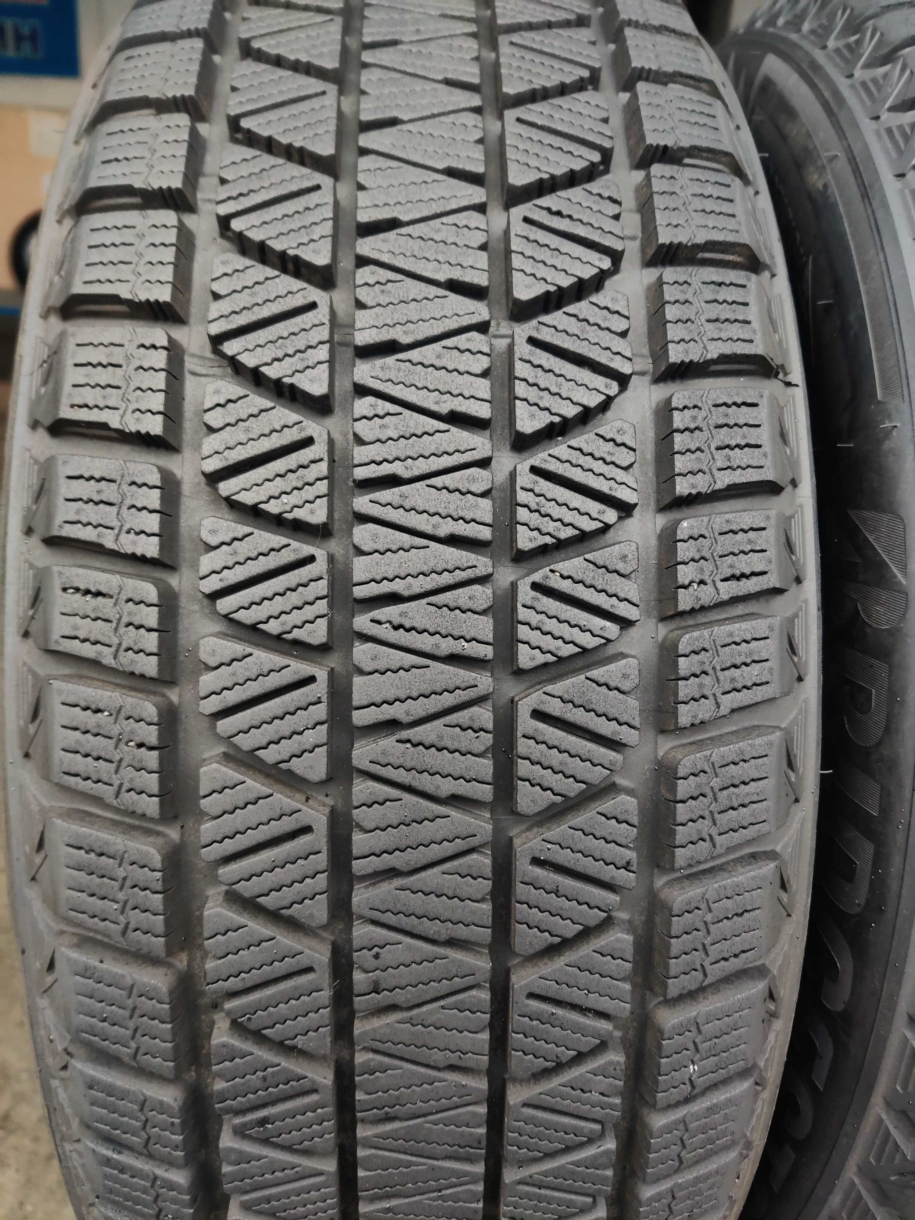 шини зима r20 235/55 Bridgestone Blizzak DM-V3 преміум класу гума