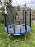 Trampolina ogrodowa 180 cm, z siatką, stan używany