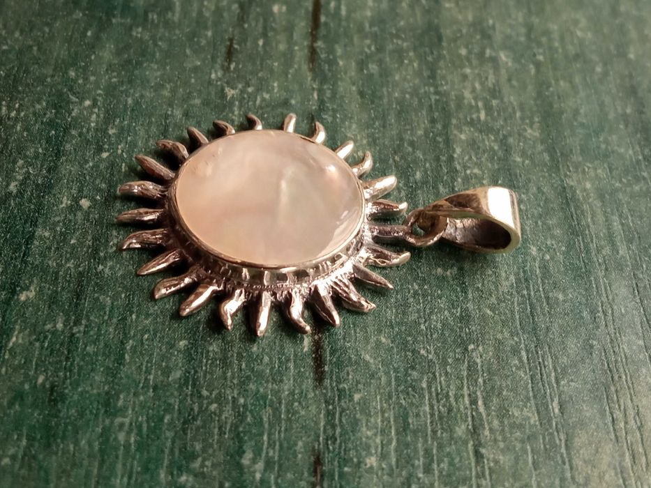 Zawieszka Słońce Wisiorek Słońce z masą perłową biżuteria Vintage S925