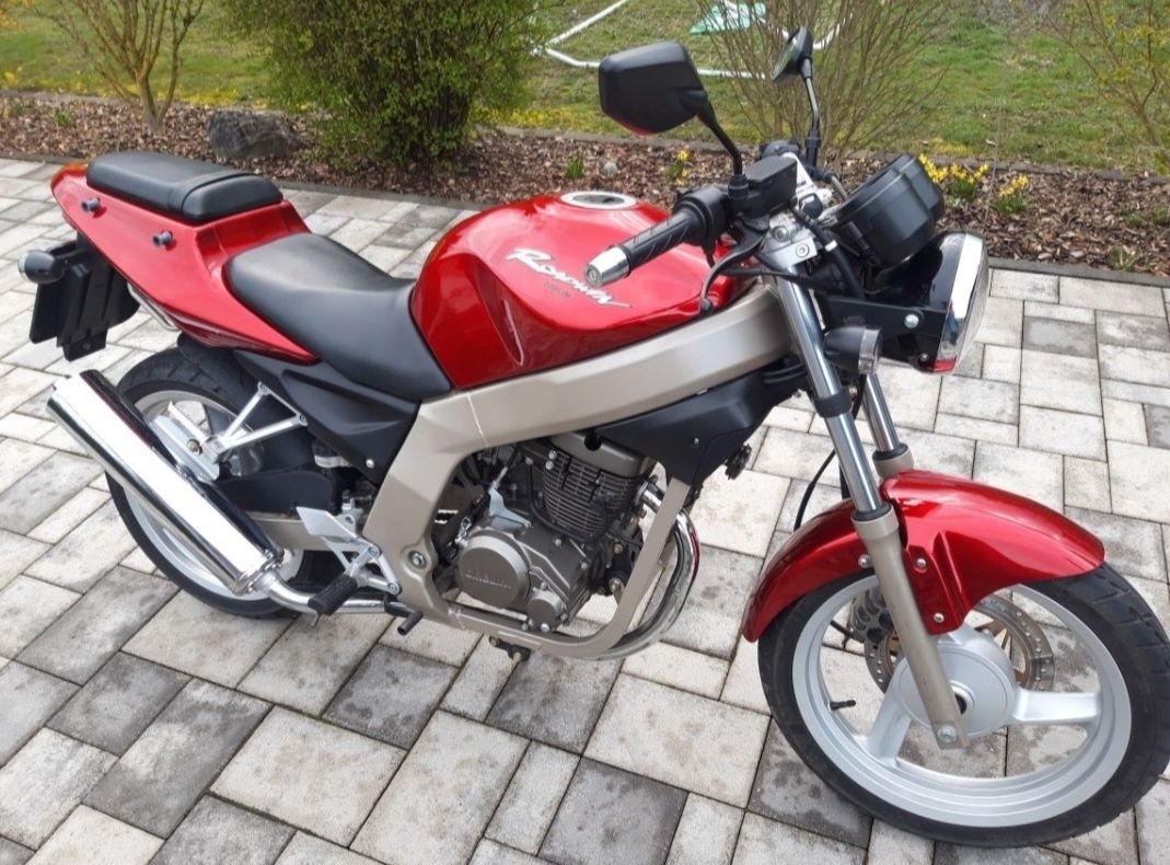 Daelim Roadwin 125  motocykl motor na kat B