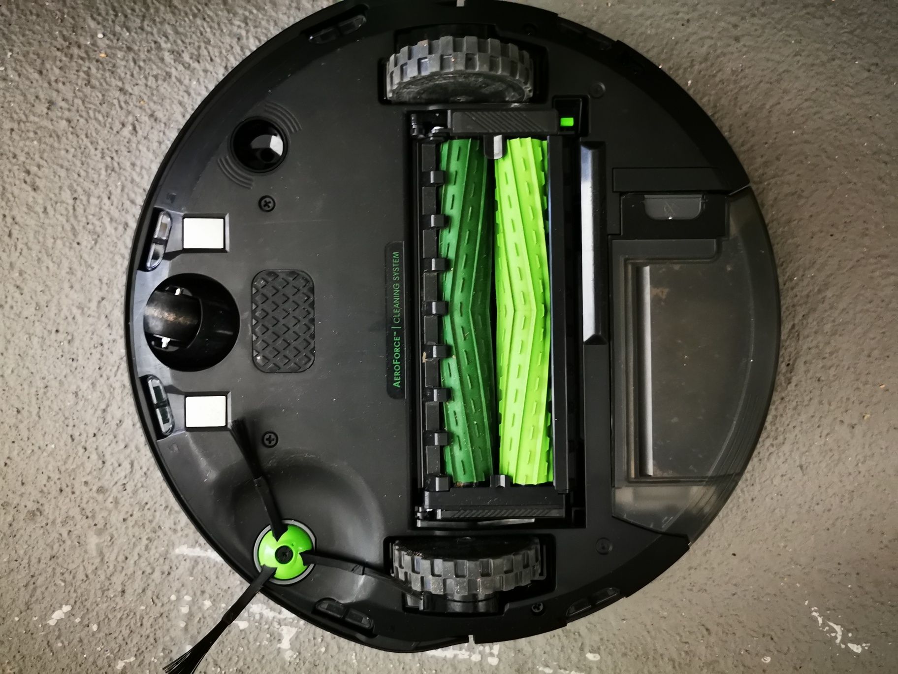 Aspirador robot iRobot Roomba j7